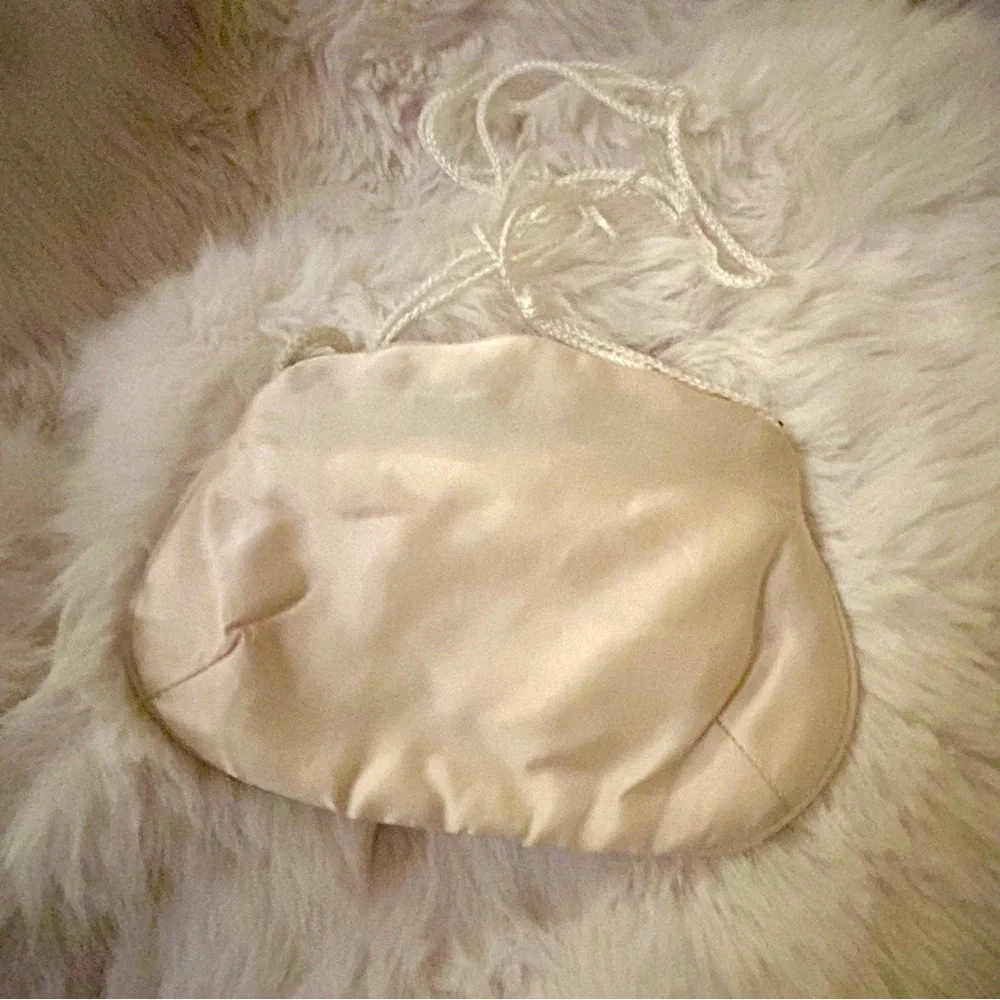 Vintage MCM Champagne Evening Bag Classic Scalloped Satin Clutch Strap Formal